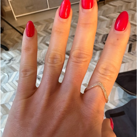 14K Pave Diamond V Ring - Picture 2 of 6